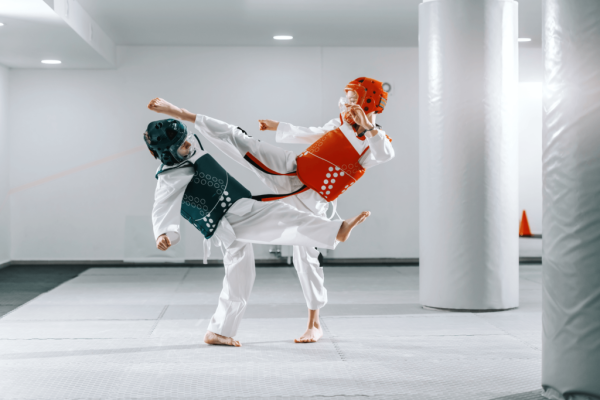 เปรียบเทียบเทควันโดไต้หวันกับจีนและญี่ปุ่น